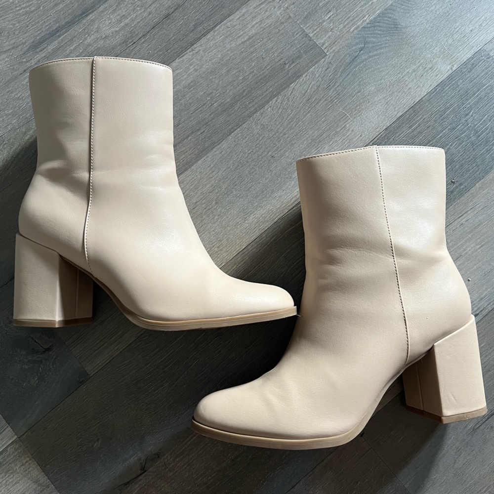 Off White Target Boots